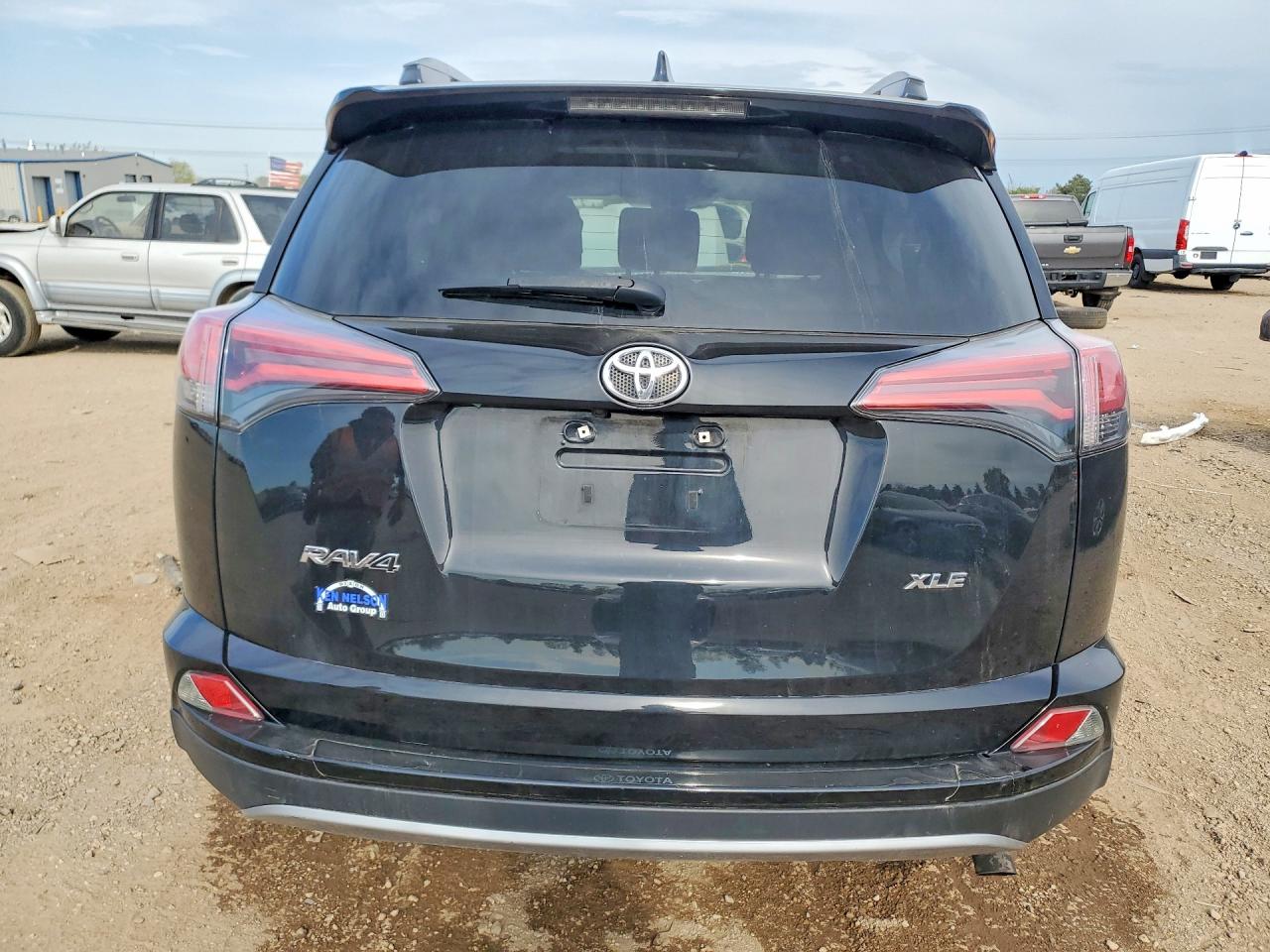 2018 Toyota Rav4 Xle Black vin: 2T3WFREV0JW432442