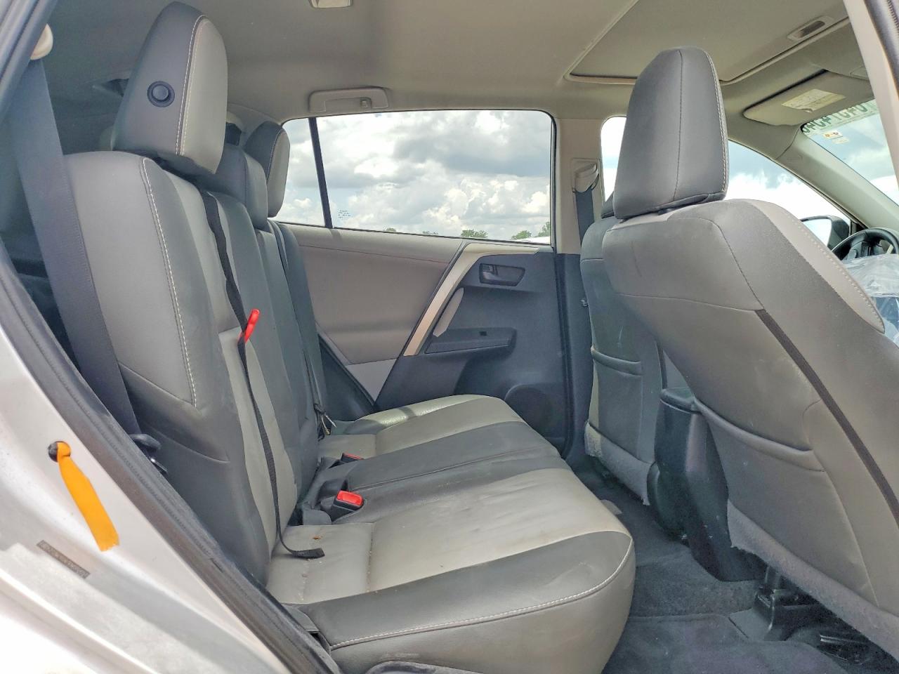 2013 Toyota Rav4 Xle Silver vin: 2T3WFREV1DW070657