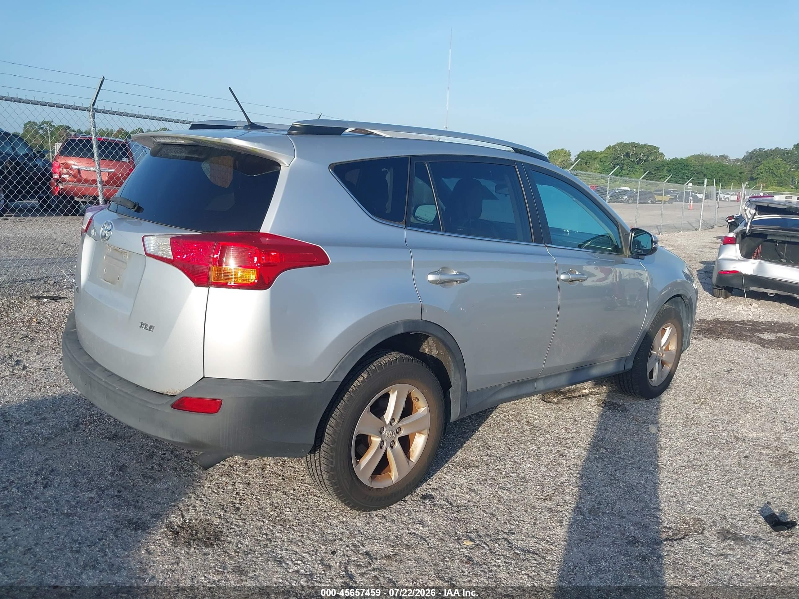 2014 Toyota Rav4 Xle Silver vin: 2T3WFREV1EW110754