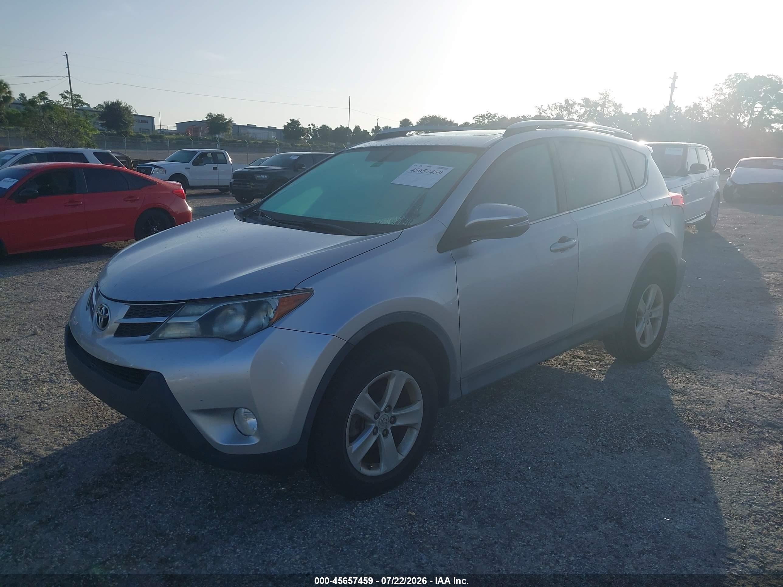 2014 Toyota Rav4 Xle Silver vin: 2T3WFREV1EW110754