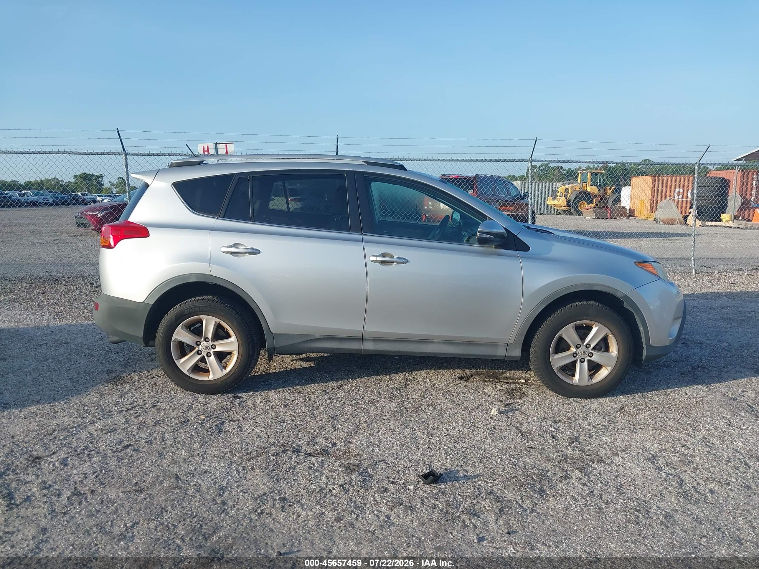 2014 Toyota Rav4 Xle Silver vin: 2T3WFREV1EW110754