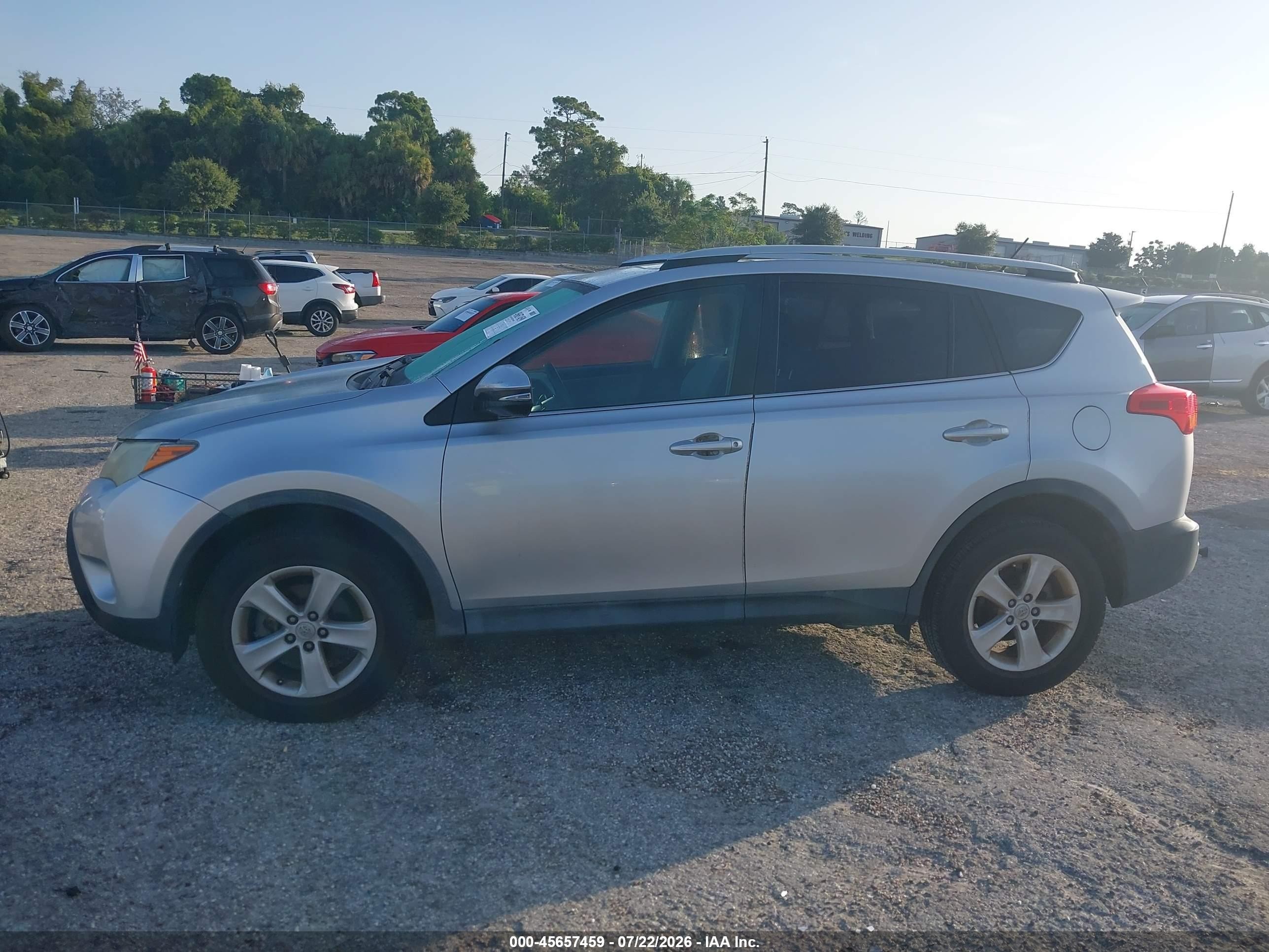 2014 Toyota Rav4 Xle Silver vin: 2T3WFREV1EW110754