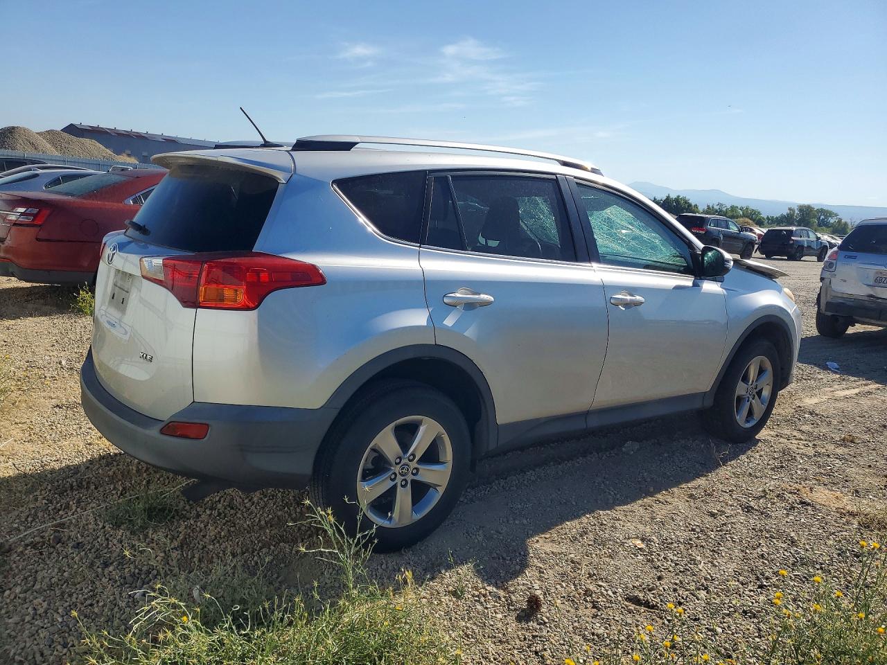 2015 Toyota Rav4 Xle Silver vin: 2T3WFREV1FW151645