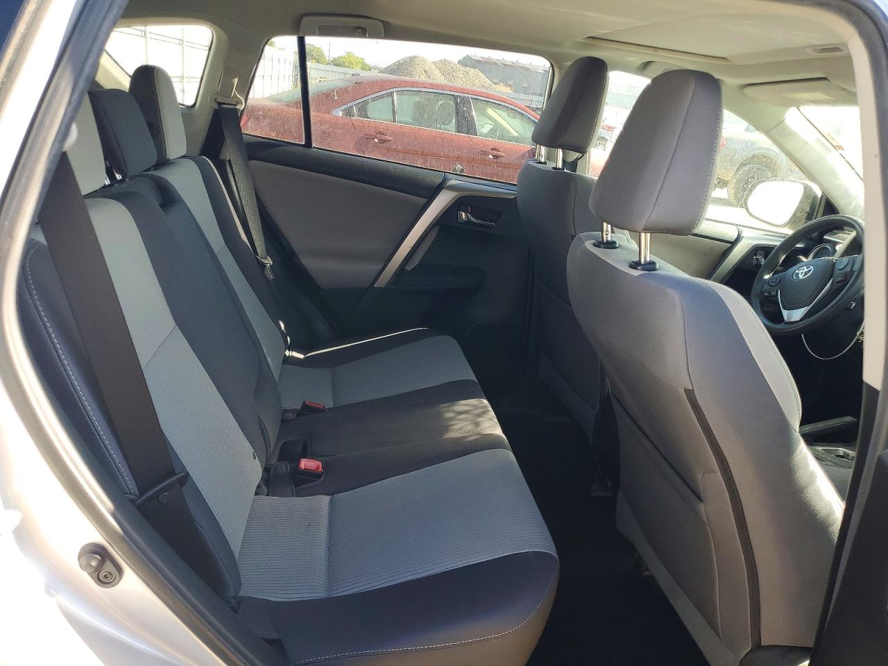 2015 Toyota Rav4 Xle Silver vin: 2T3WFREV1FW151645