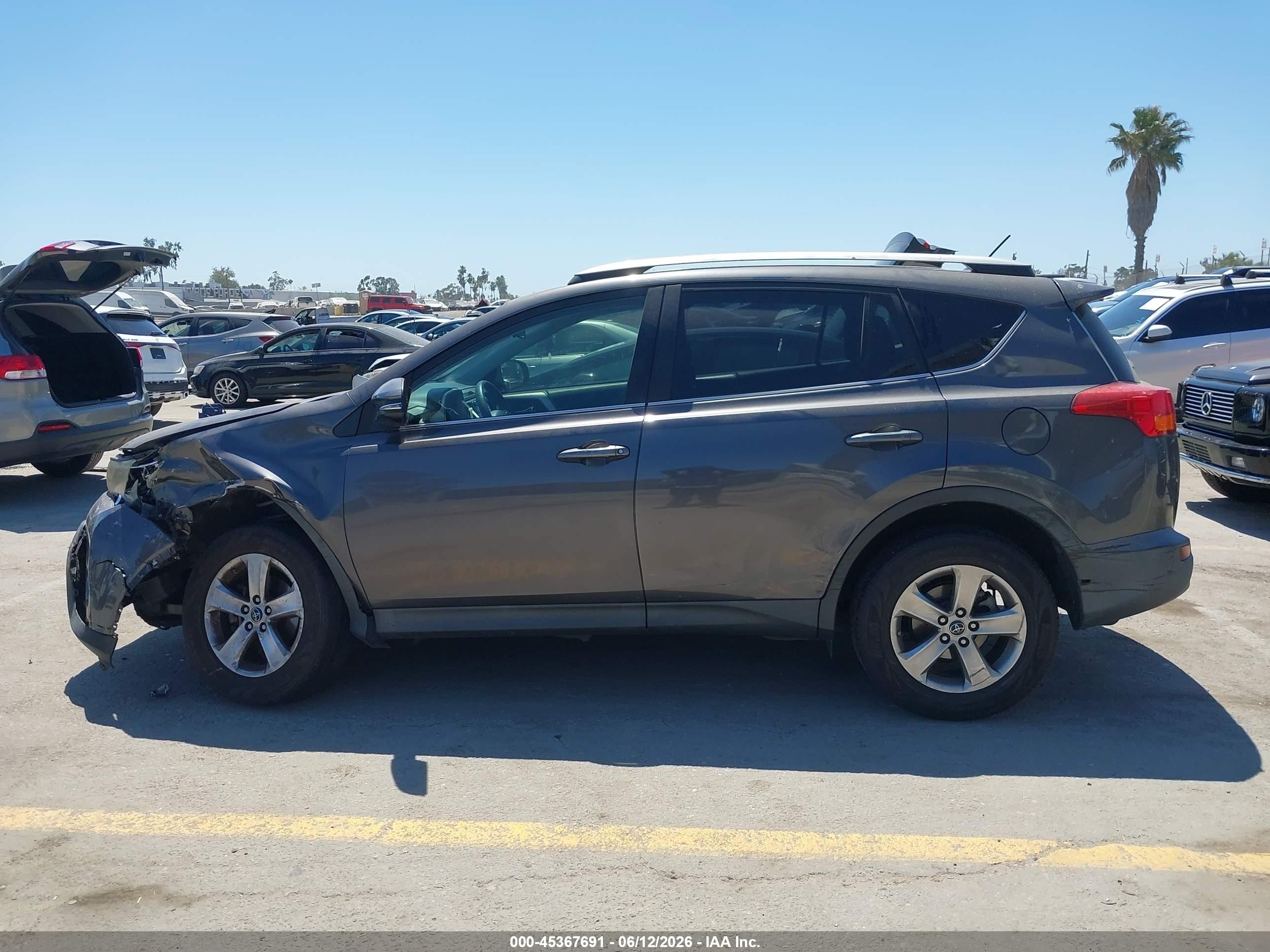 2015 Toyota Rav4 Xle Gray vin: 2T3WFREV1FW151998