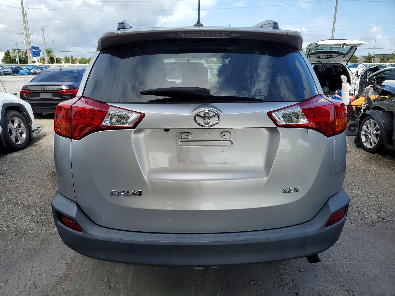 2015 Toyota Rav4 Xle Silver vin: 2T3WFREV1FW155128