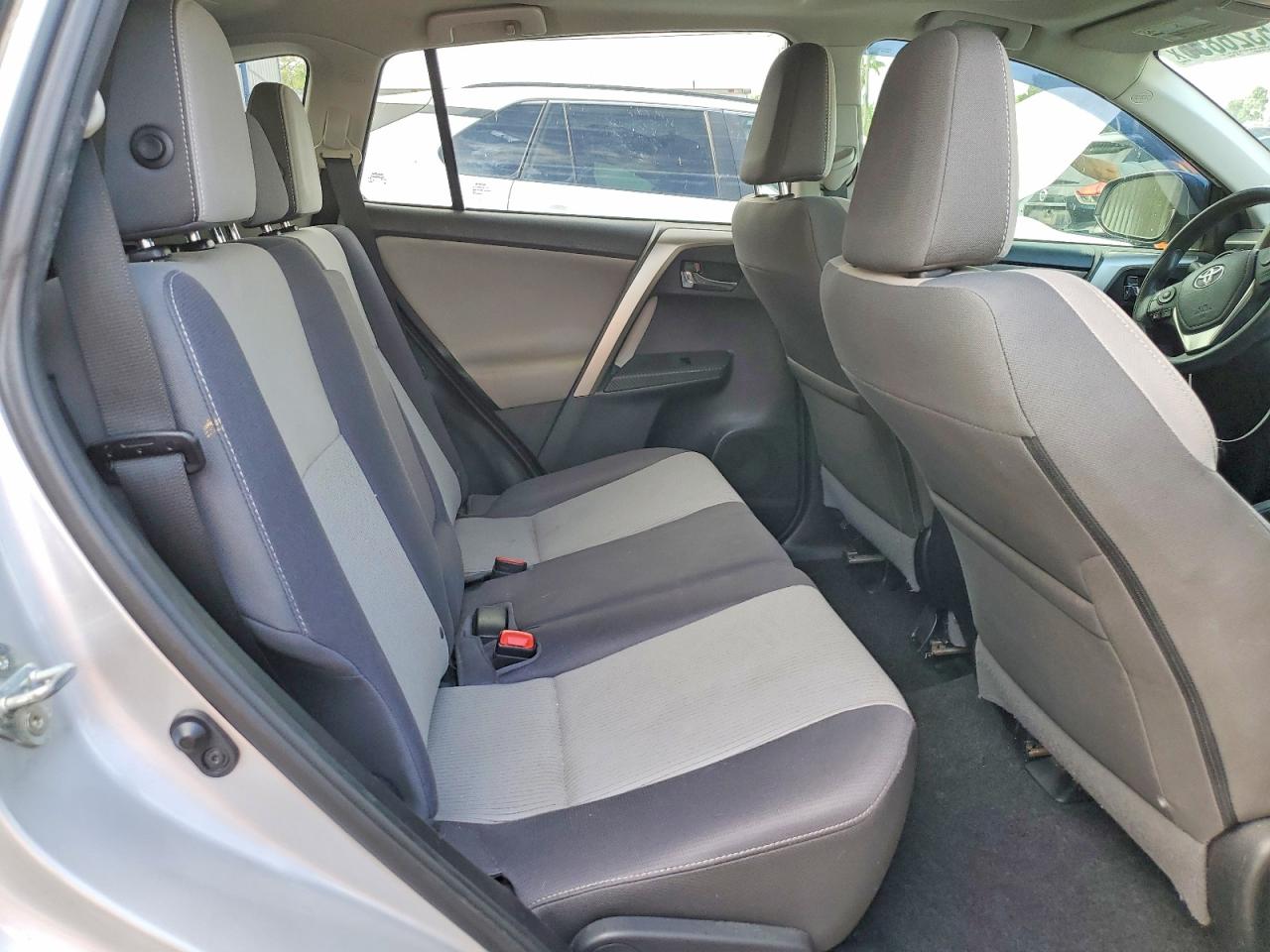 2015 Toyota Rav4 Xle Silver vin: 2T3WFREV1FW155128