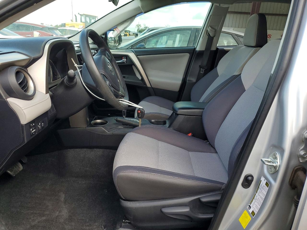 2015 Toyota Rav4 Xle Silver vin: 2T3WFREV1FW155128