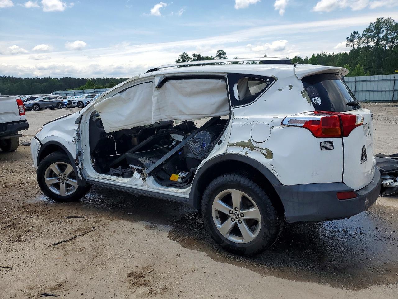 2015 Toyota Rav4 Xle White vin: 2T3WFREV1FW215053