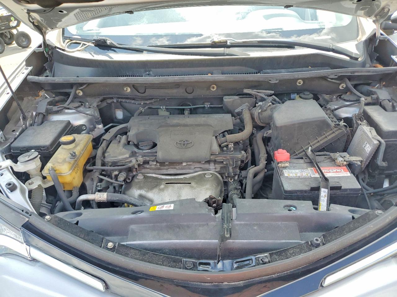 2016 Toyota Rav4 Xle Серебряный vin: 2T3WFREV1GW250175