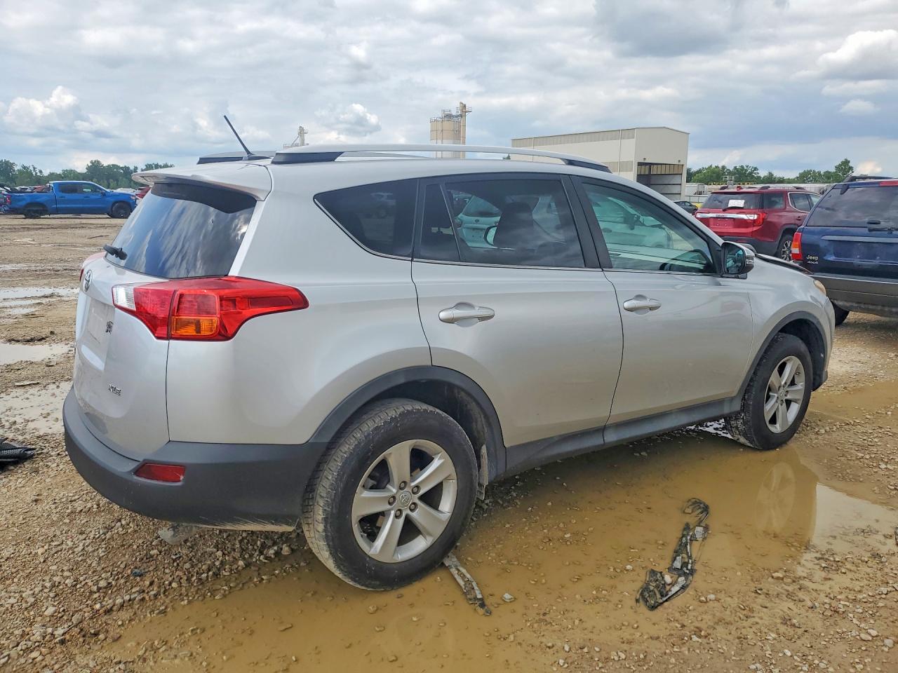 2013 Toyota Rav4 Xle Silver vin: 2T3WFREV2DW044424