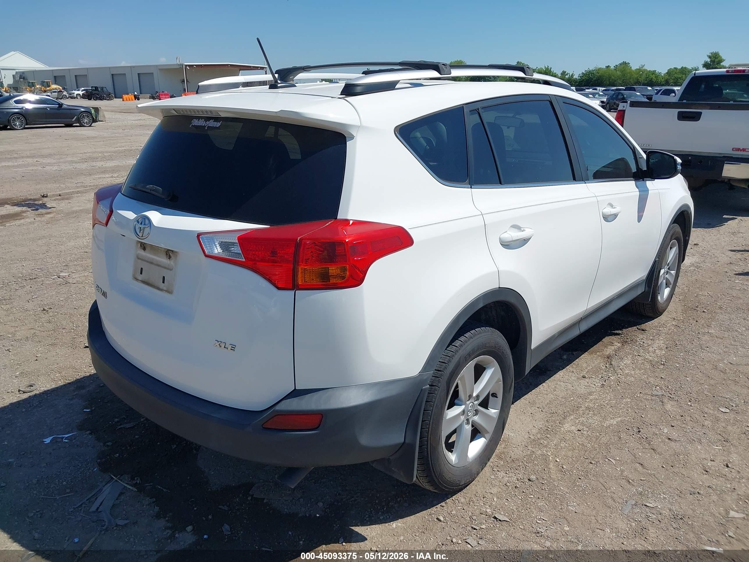 2013 Toyota Rav4 Xle White vin: 2T3WFREV2DW050739
