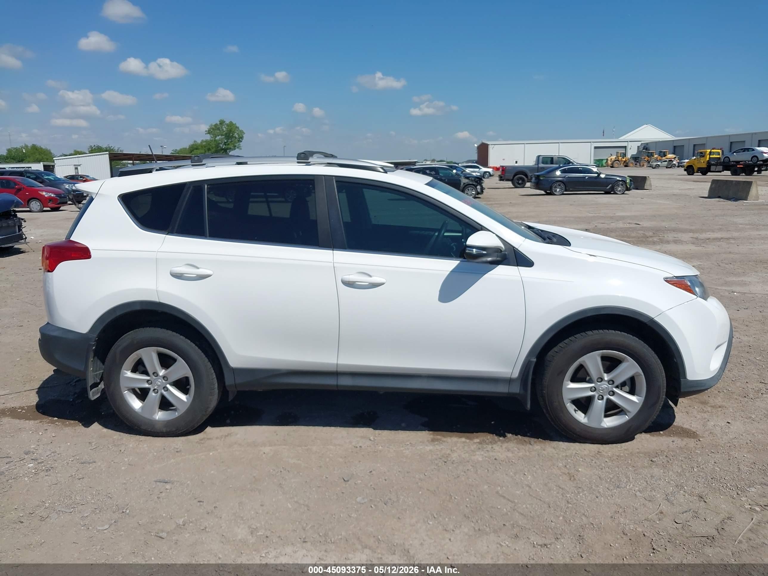 2013 Toyota Rav4 Xle White vin: 2T3WFREV2DW050739