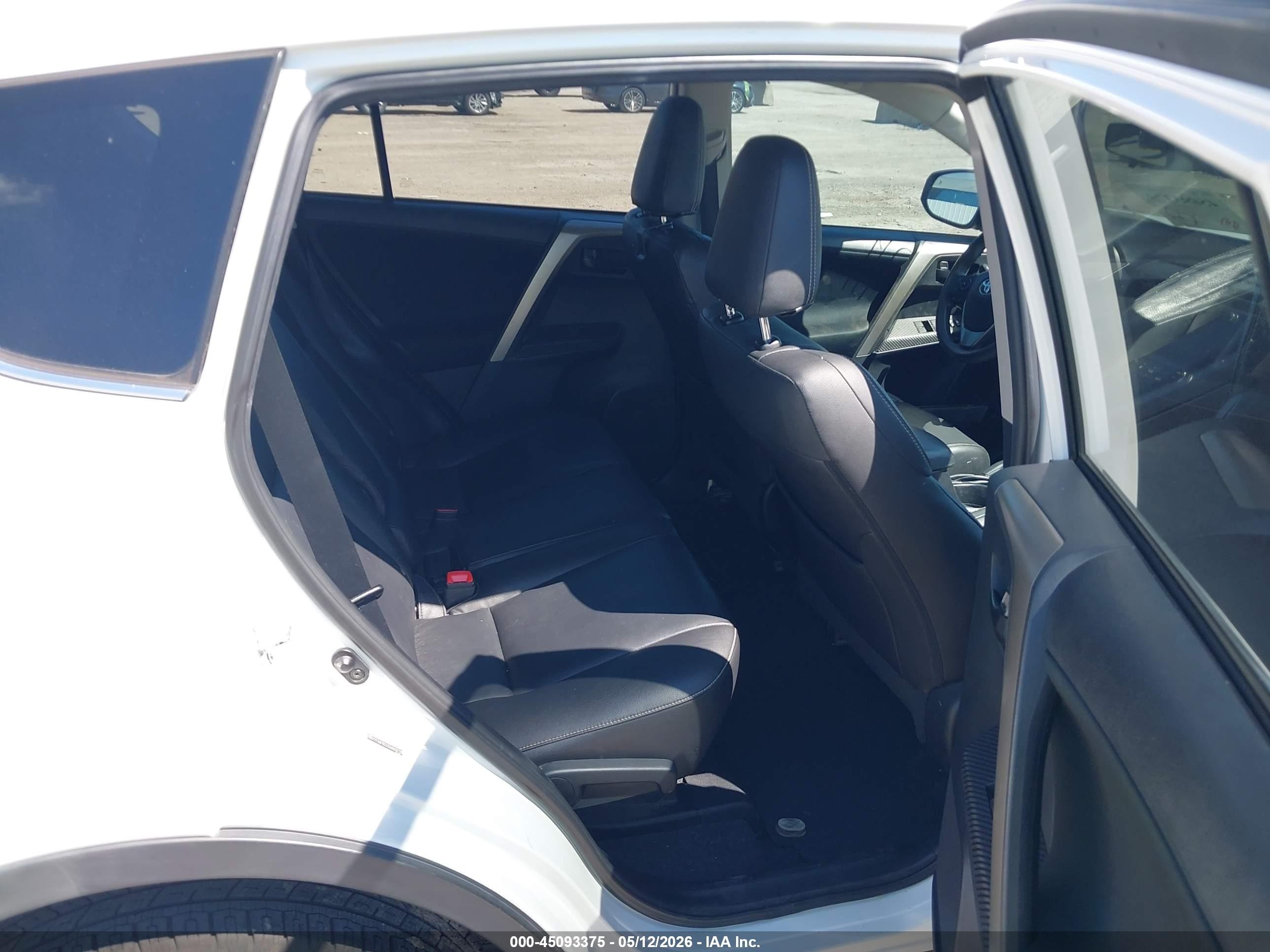 2013 Toyota Rav4 Xle White vin: 2T3WFREV2DW050739