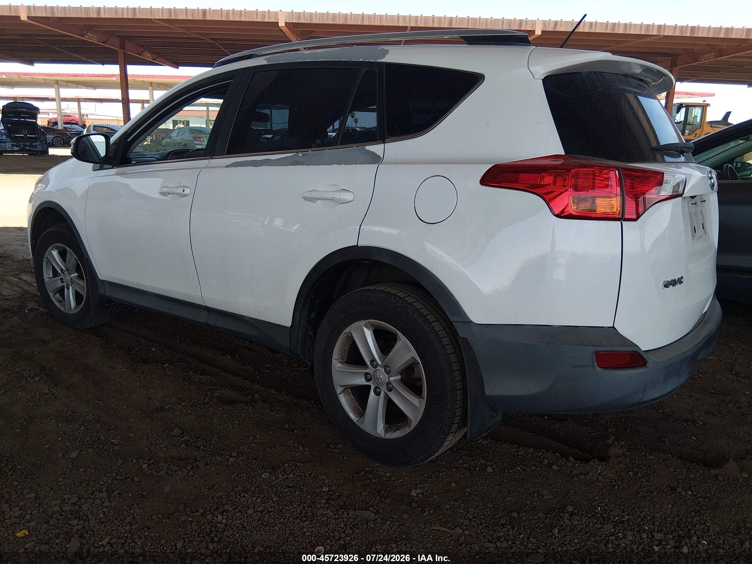 2014 Toyota Rav4 Xle White vin: 2T3WFREV2EW120662