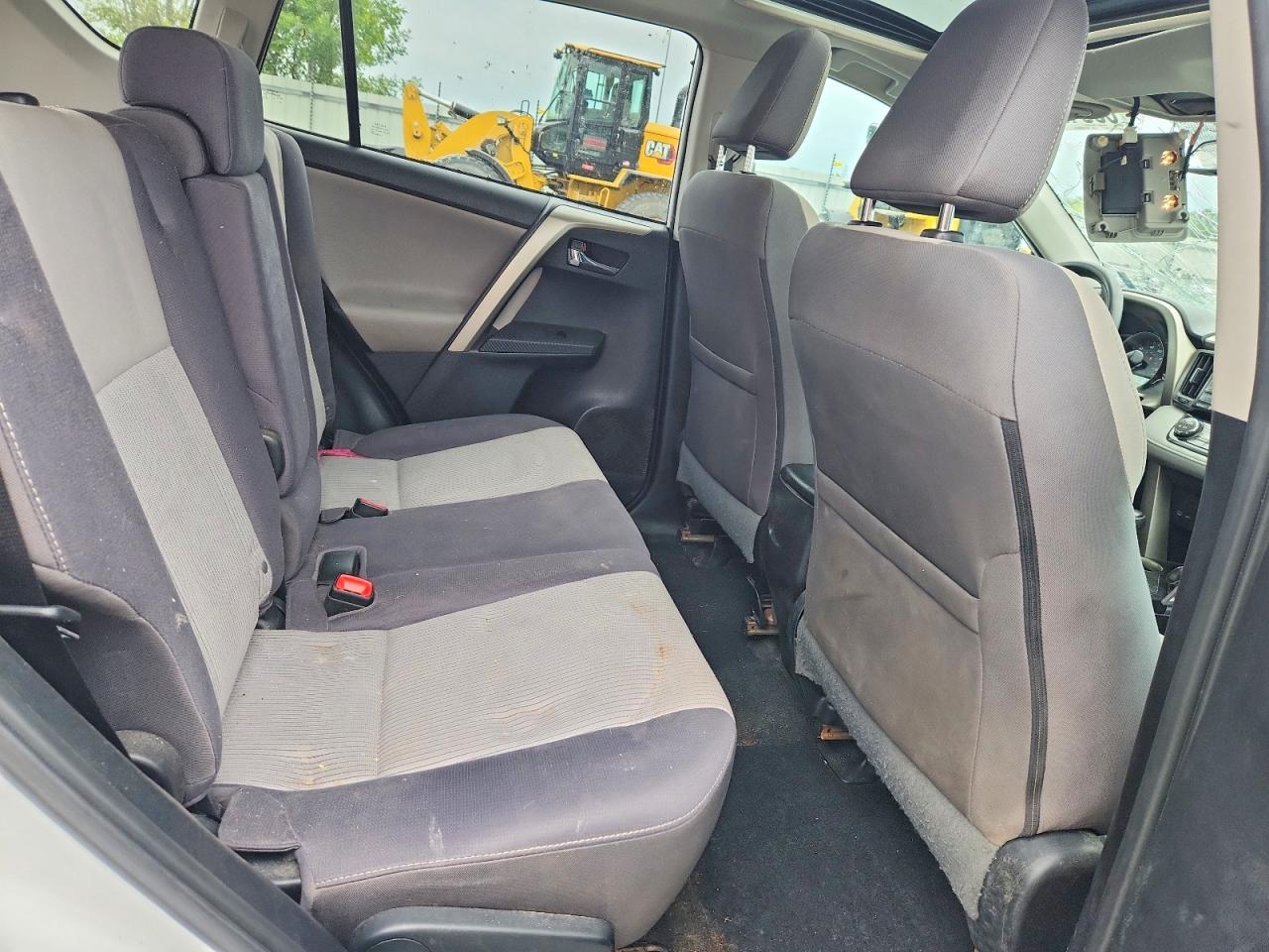 2014 Toyota Rav4 Xle White vin: 2T3WFREV2EW124226