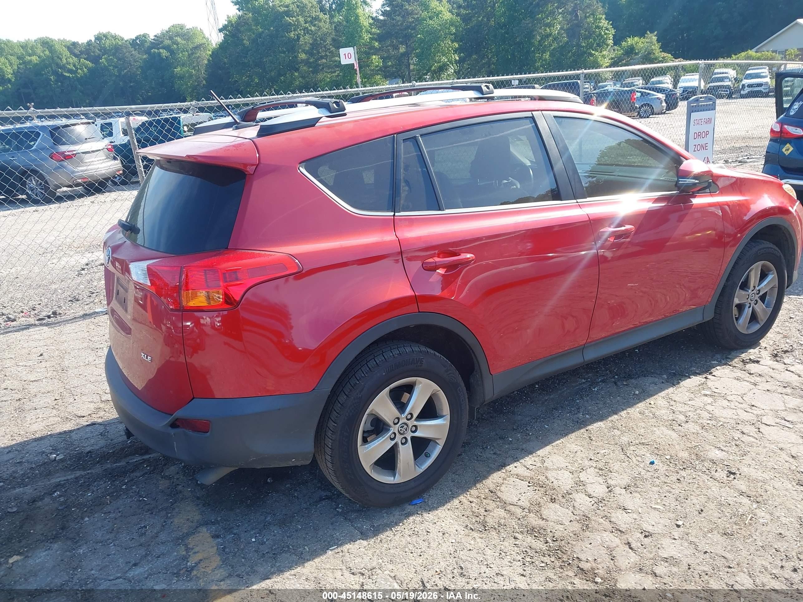 2015 Toyota Rav4 Xle Red vin: 2T3WFREV2FW132327