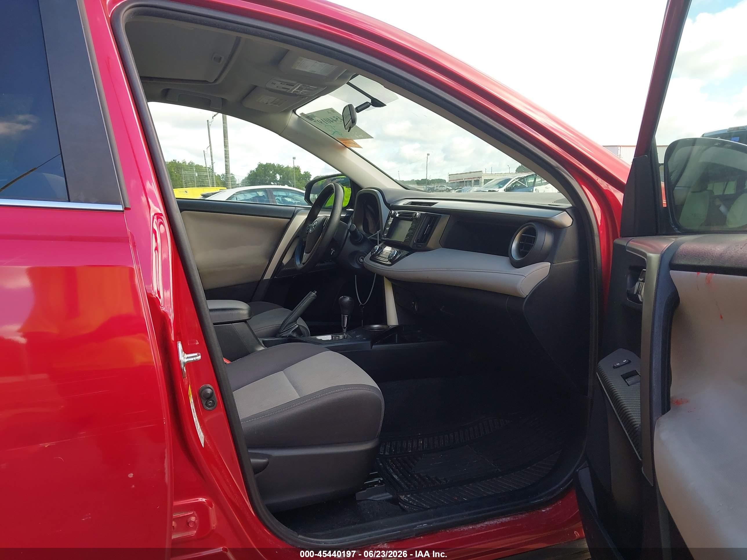2015 Toyota Rav4 Xle Red vin: 2T3WFREV2FW133901