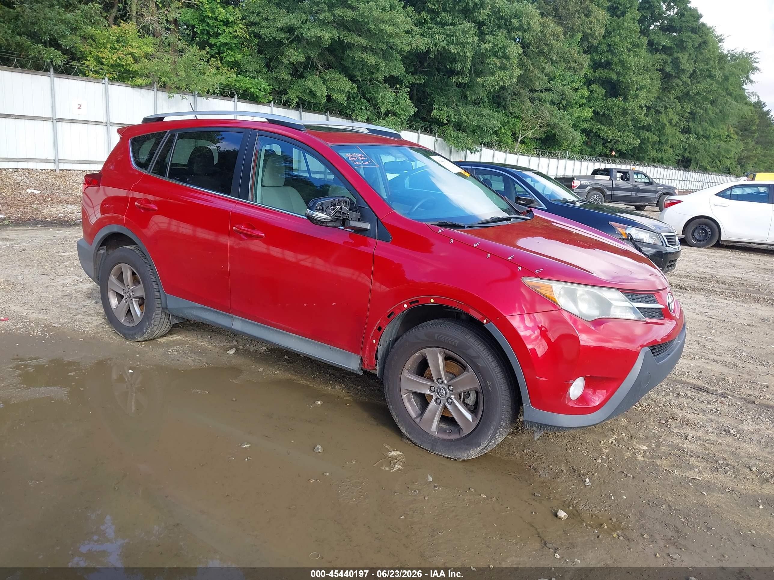 2015 Toyota Rav4 Xle Red vin: 2T3WFREV2FW133901