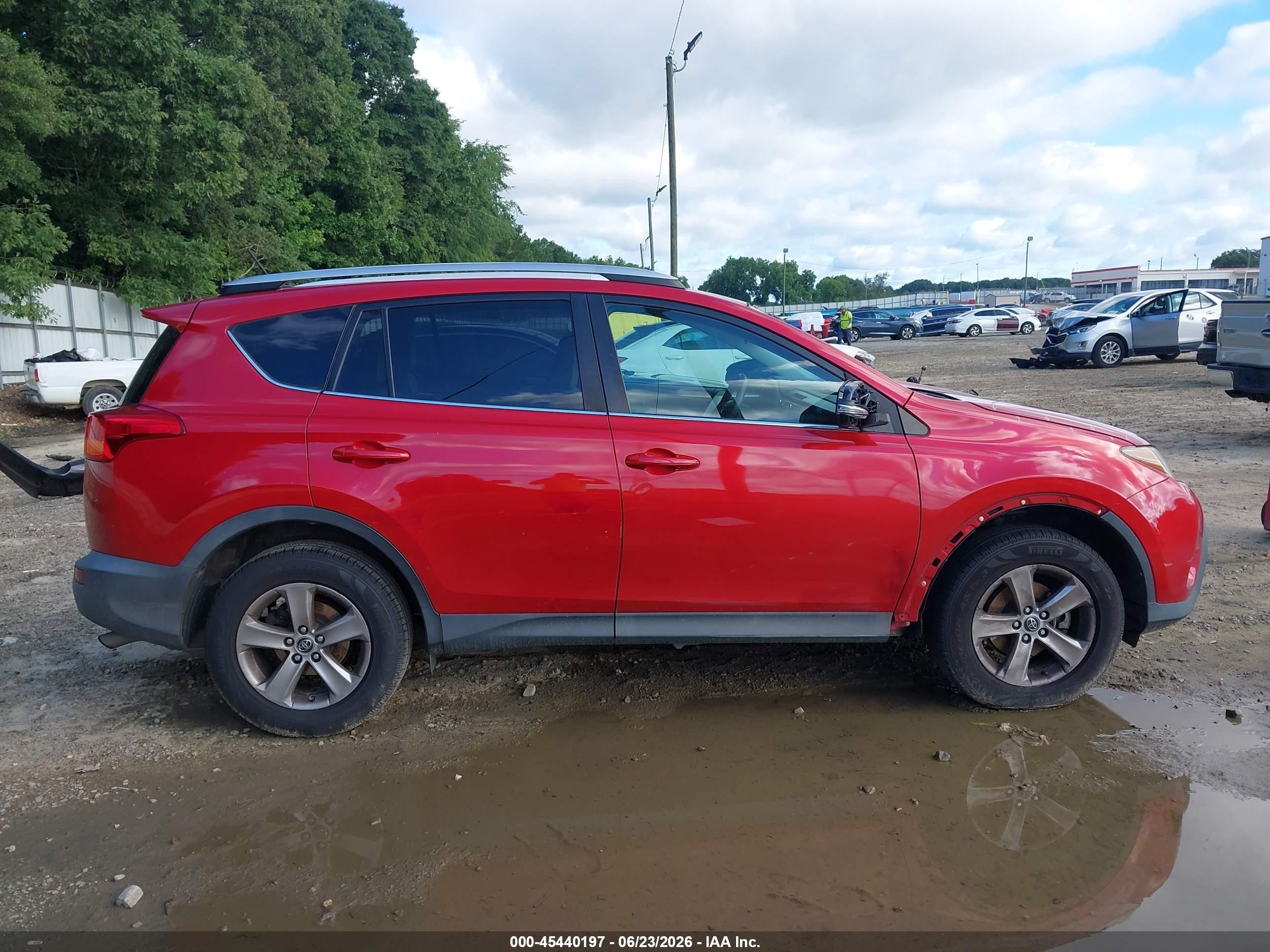 2015 Toyota Rav4 Xle Red vin: 2T3WFREV2FW133901