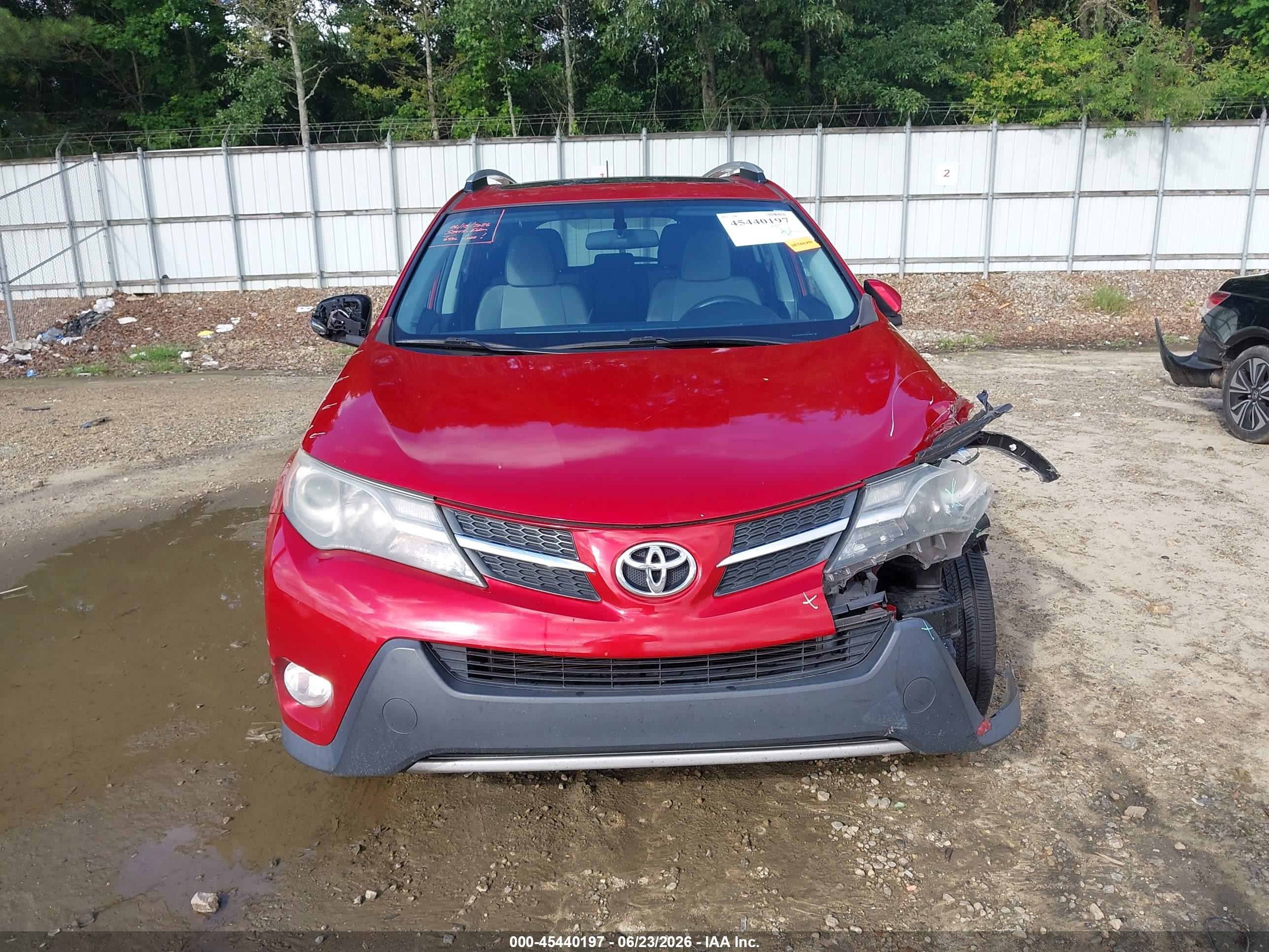 2015 Toyota Rav4 Xle Red vin: 2T3WFREV2FW133901