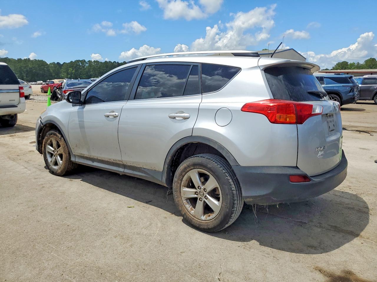 2015 Toyota Rav4 Xle Silver vin: 2T3WFREV2FW164369