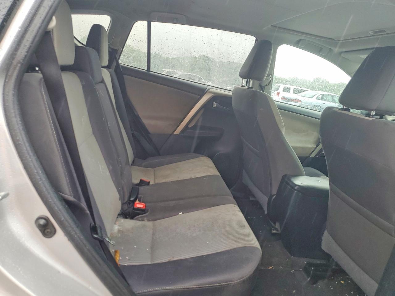 2015 Toyota Rav4 Xle Silver vin: 2T3WFREV2FW192043