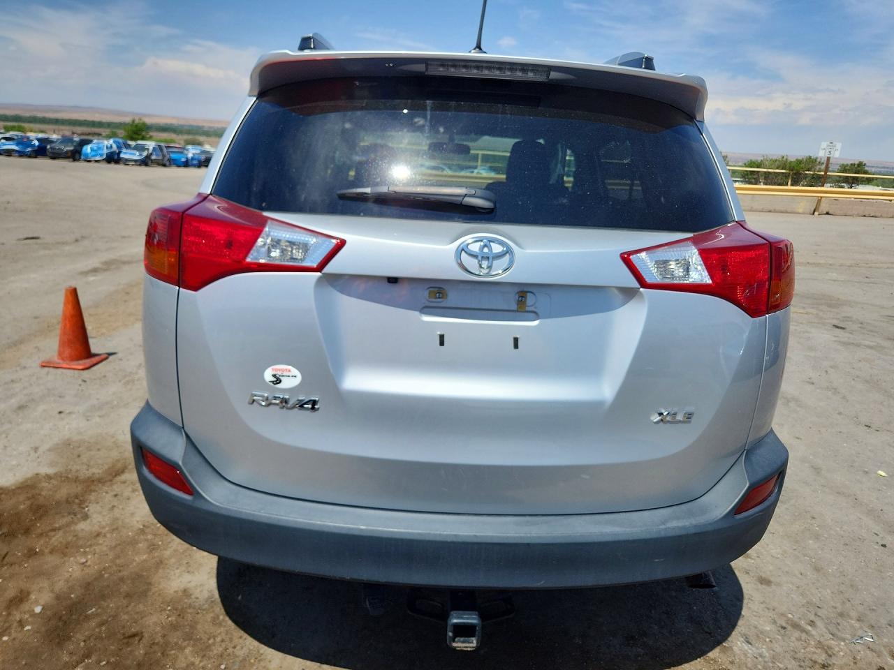 2015 Toyota Rav4 Xle Silver vin: 2T3WFREV2FW197193