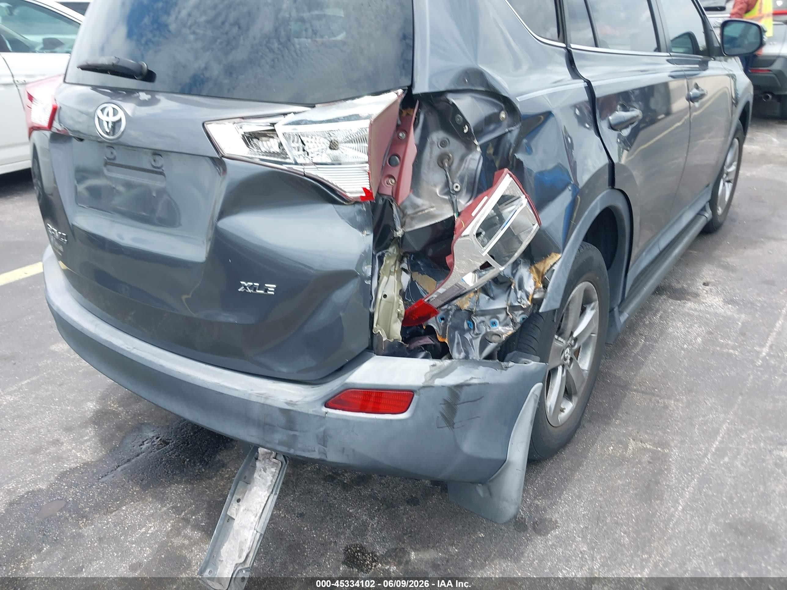 2015 Toyota Rav4 Xle Gray vin: 2T3WFREV2FW198408