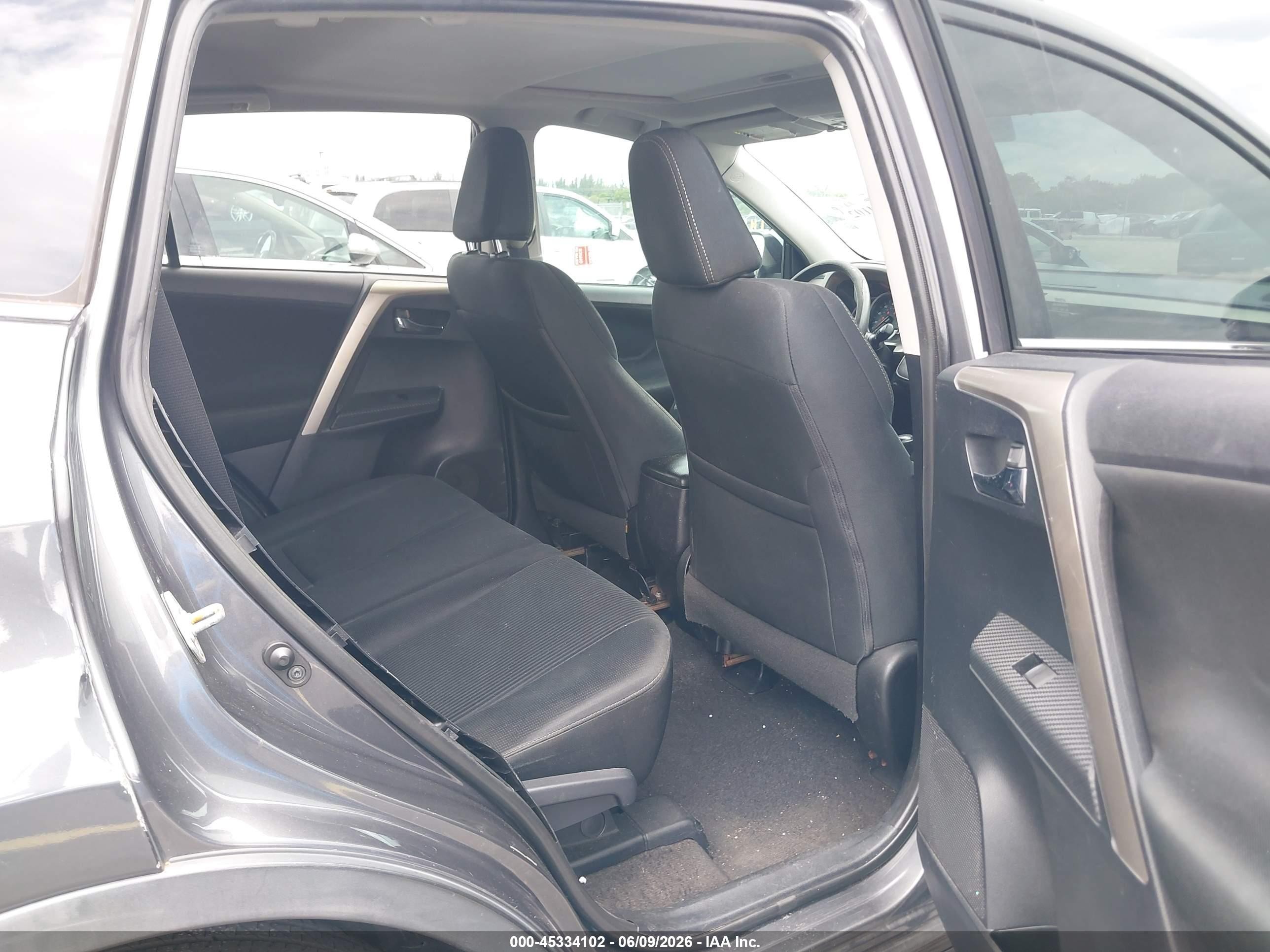 2015 Toyota Rav4 Xle Gray vin: 2T3WFREV2FW198408