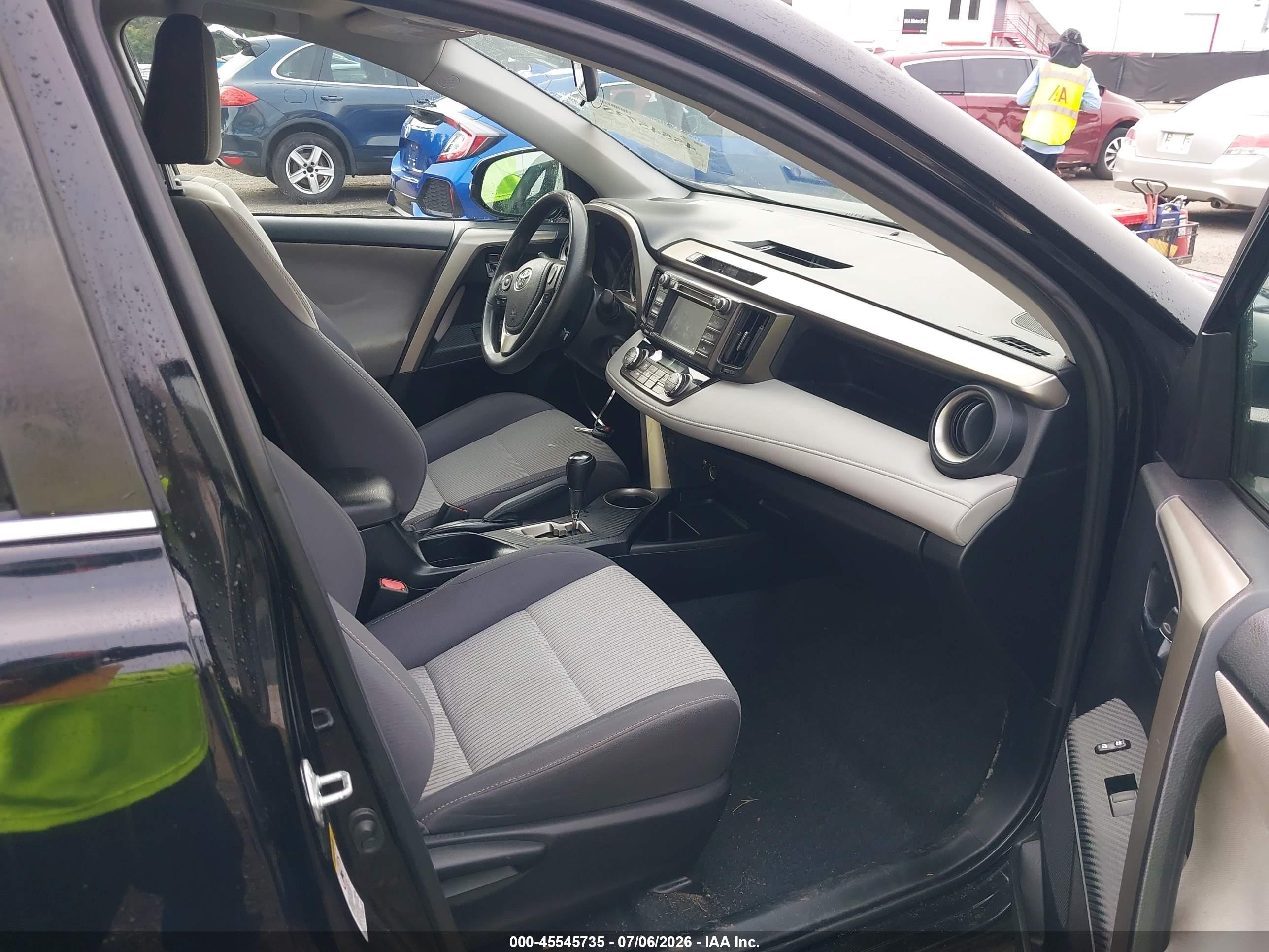 2015 Toyota Rav4 Xle Черный vin: 2T3WFREV2FW205180