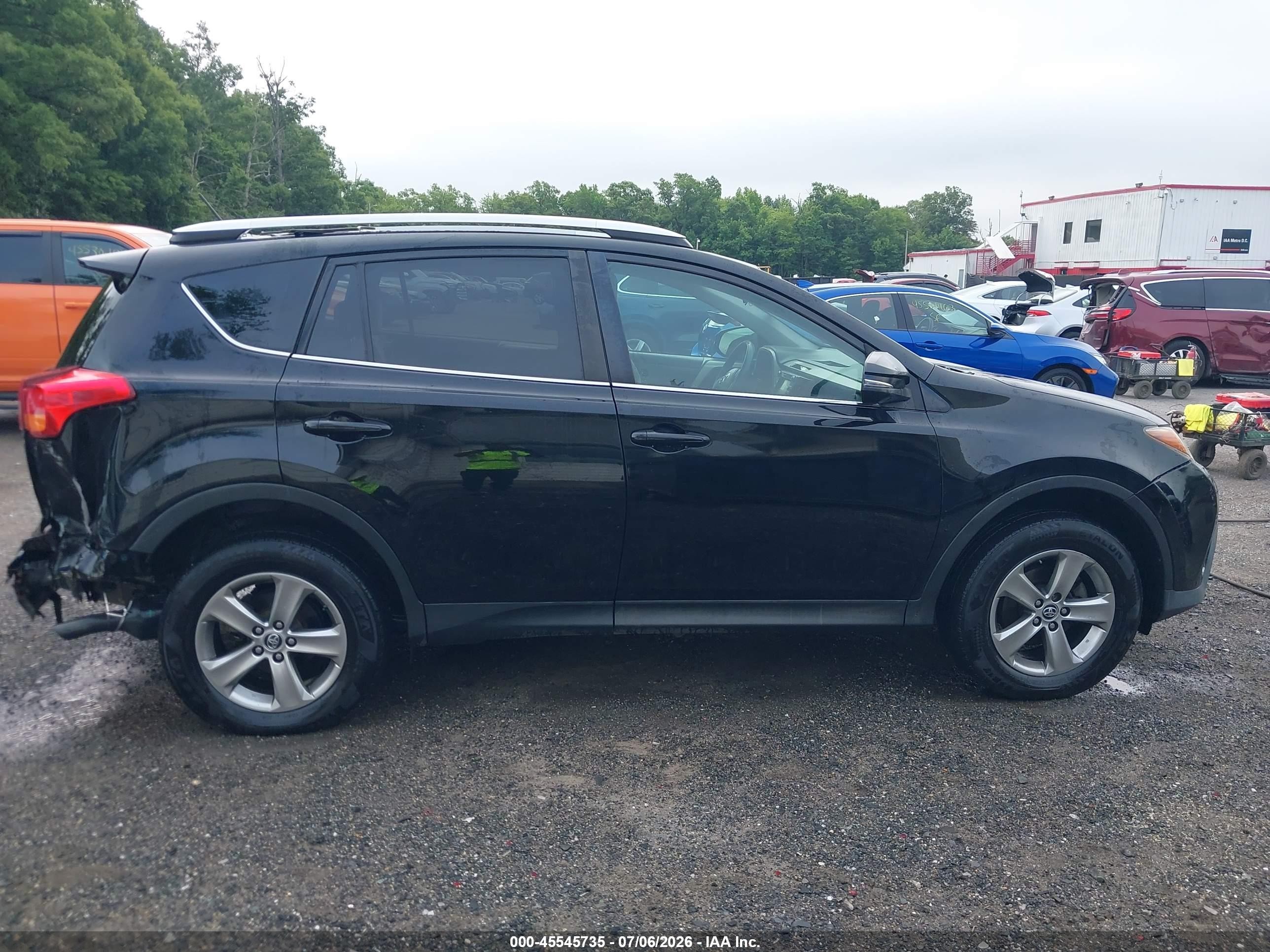 2015 Toyota Rav4 Xle Черный vin: 2T3WFREV2FW205180