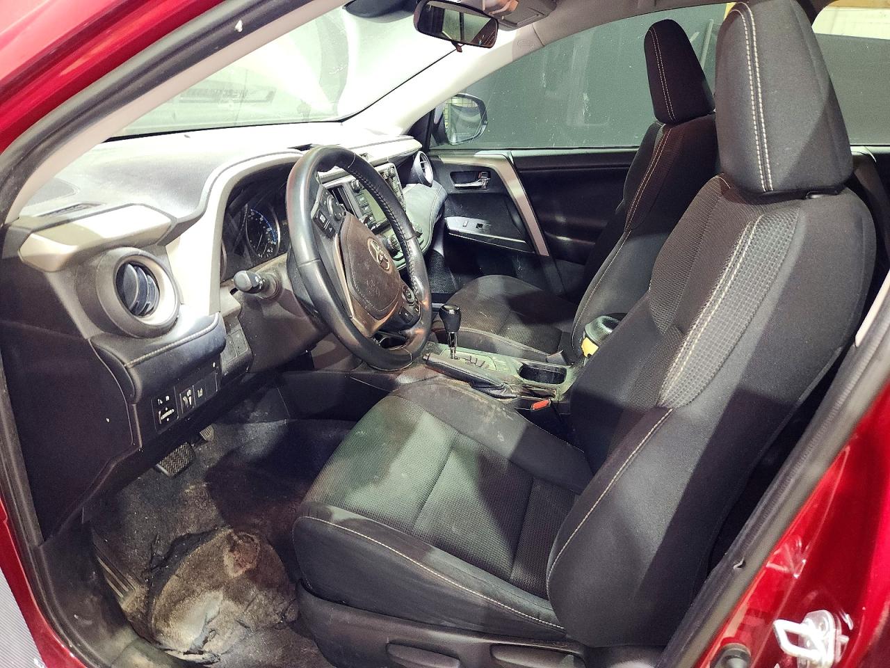 2018 Toyota Rav4 Xle Maroon vin: 2T3WFREV2JW474918