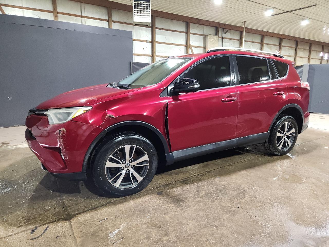 2018 Toyota Rav4 Xle Maroon vin: 2T3WFREV2JW474918 Damage: Front Bumper/Cover, Broken, Replacement Required