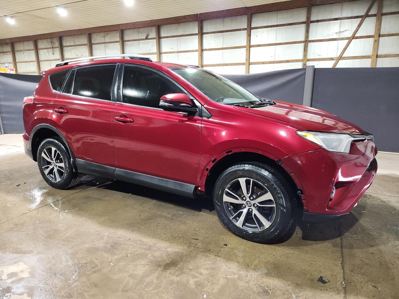 2018 Toyota Rav4 Xle Maroon vin: 2T3WFREV2JW474918 Damage: Right Rear Door, Dent(S) W/ Paint Dmg, 1/2 To 1 Inch