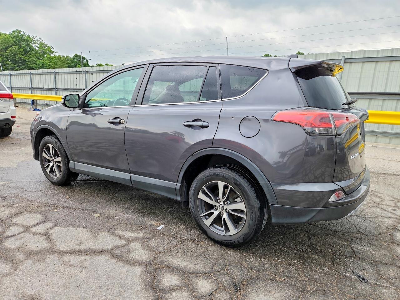 2018 Toyota Rav4 Xle Gray vin: 2T3WFREV2JW477446