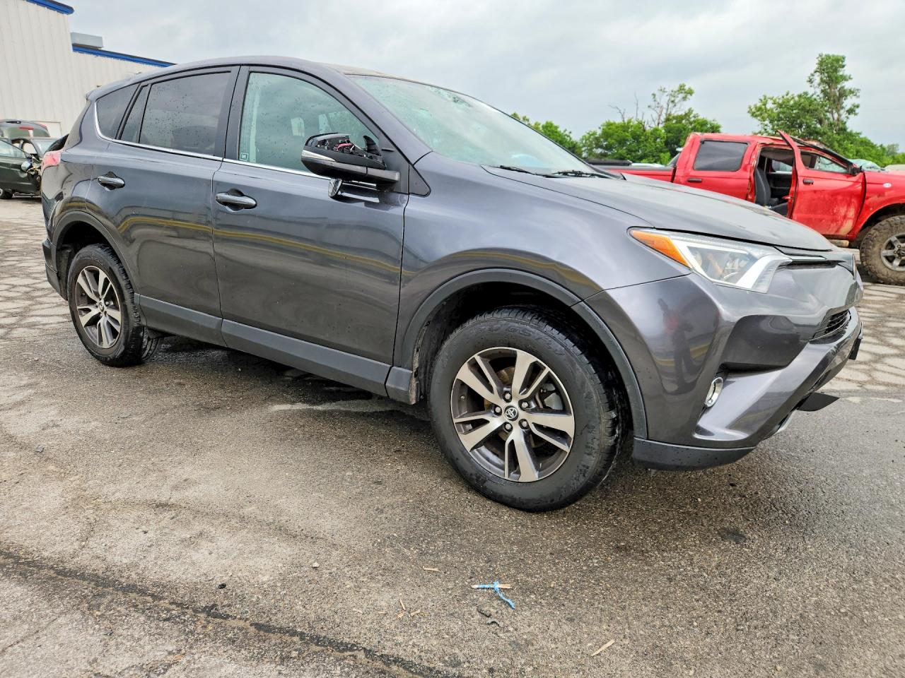 2018 Toyota Rav4 Xle Gray vin: 2T3WFREV2JW477446