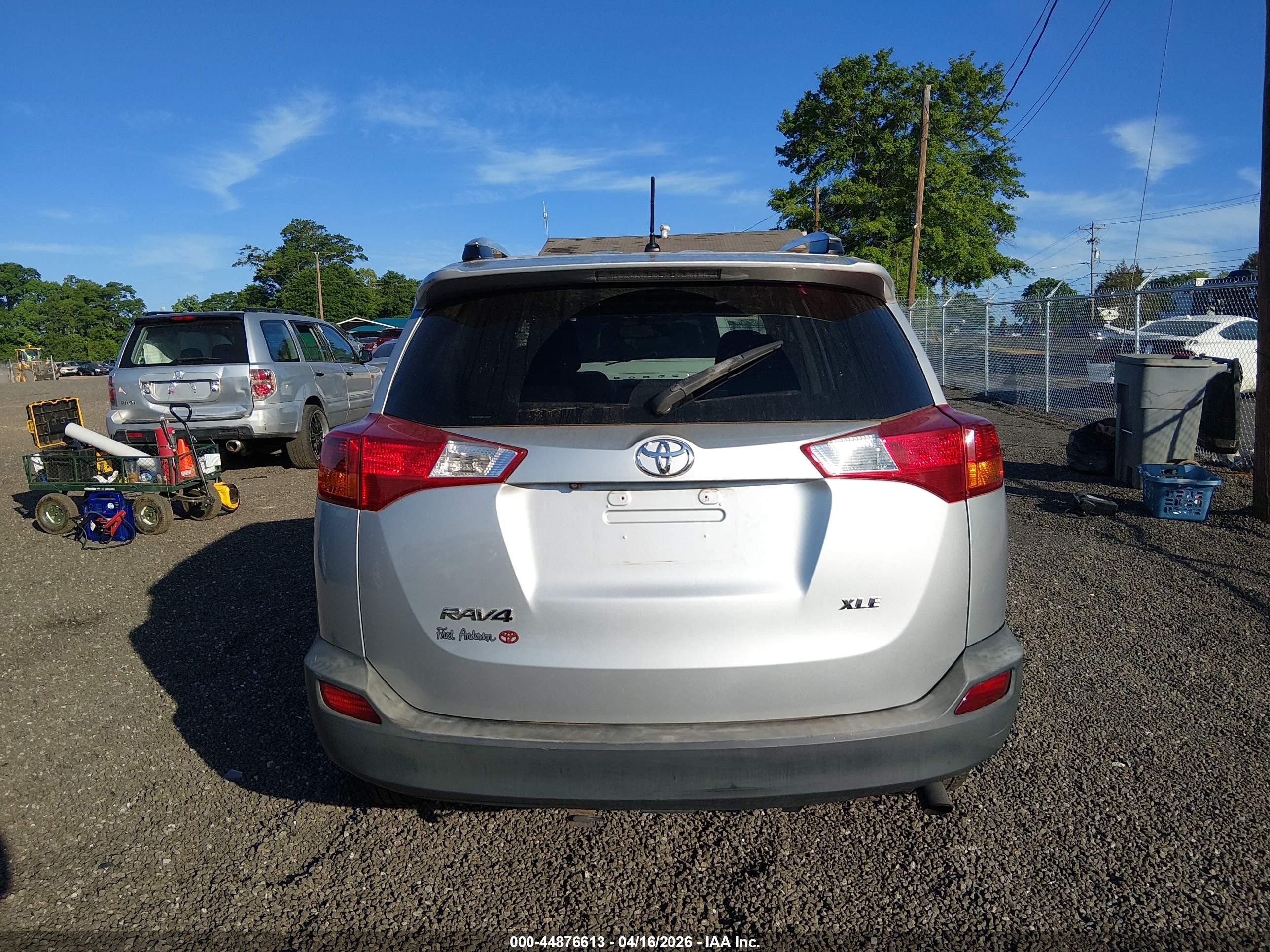 2013 Toyota Rav4 Xle Silver vin: 2T3WFREV3DW016017