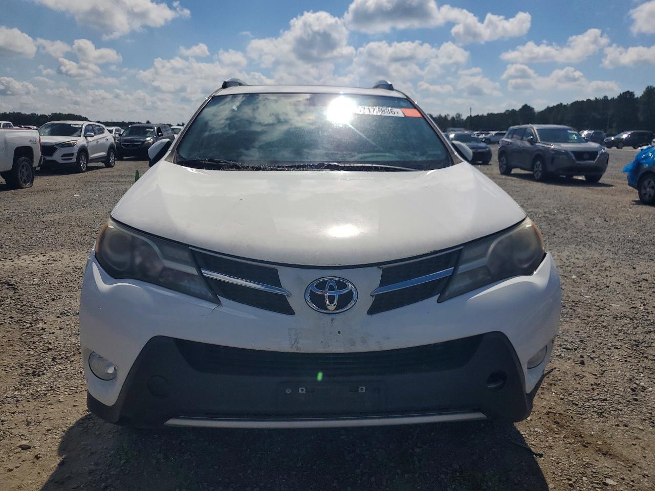 2014 Toyota Rav4 Xle Белый vin: 2T3WFREV3EW086246