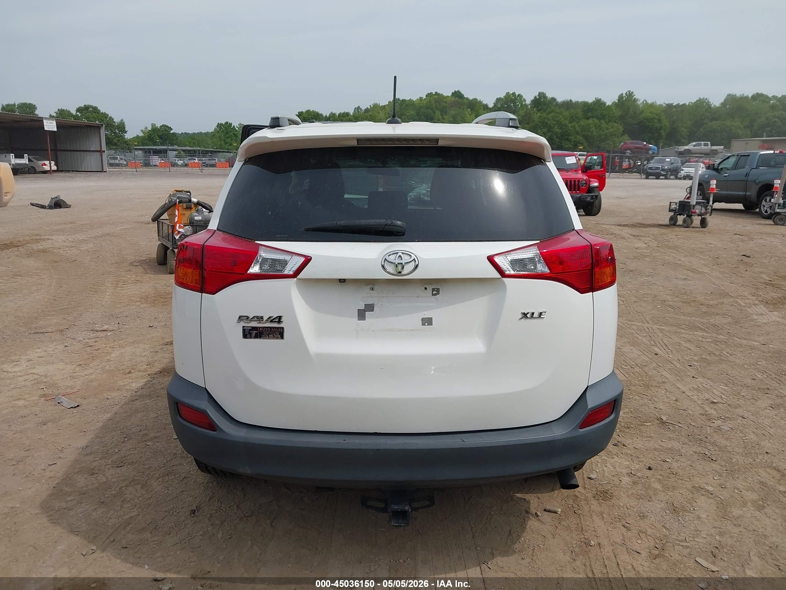2015 Toyota Rav4 Xle Белый vin: 2T3WFREV3FW137648