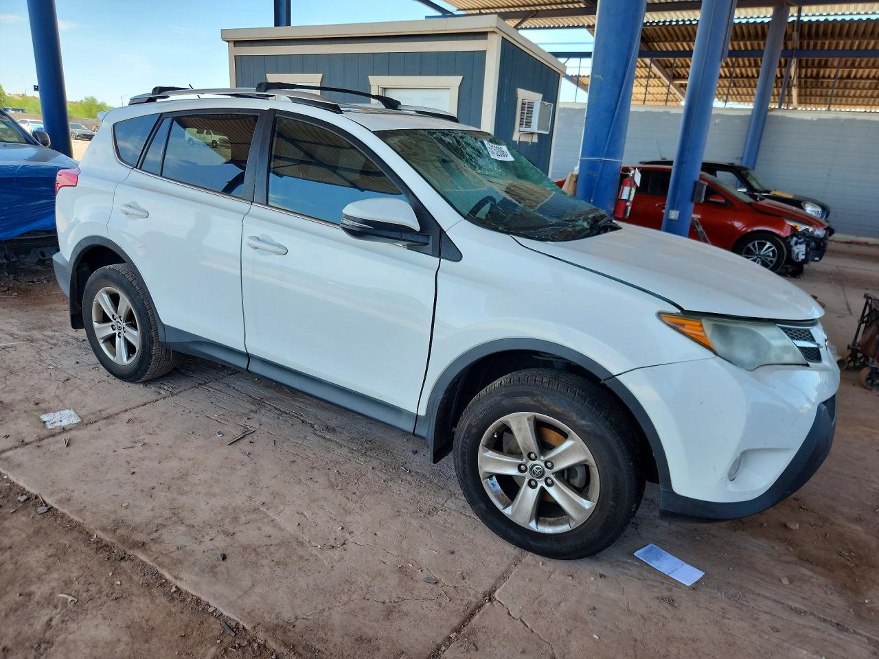 2015 Toyota Rav4 Xle White vin: 2T3WFREV3FW158130