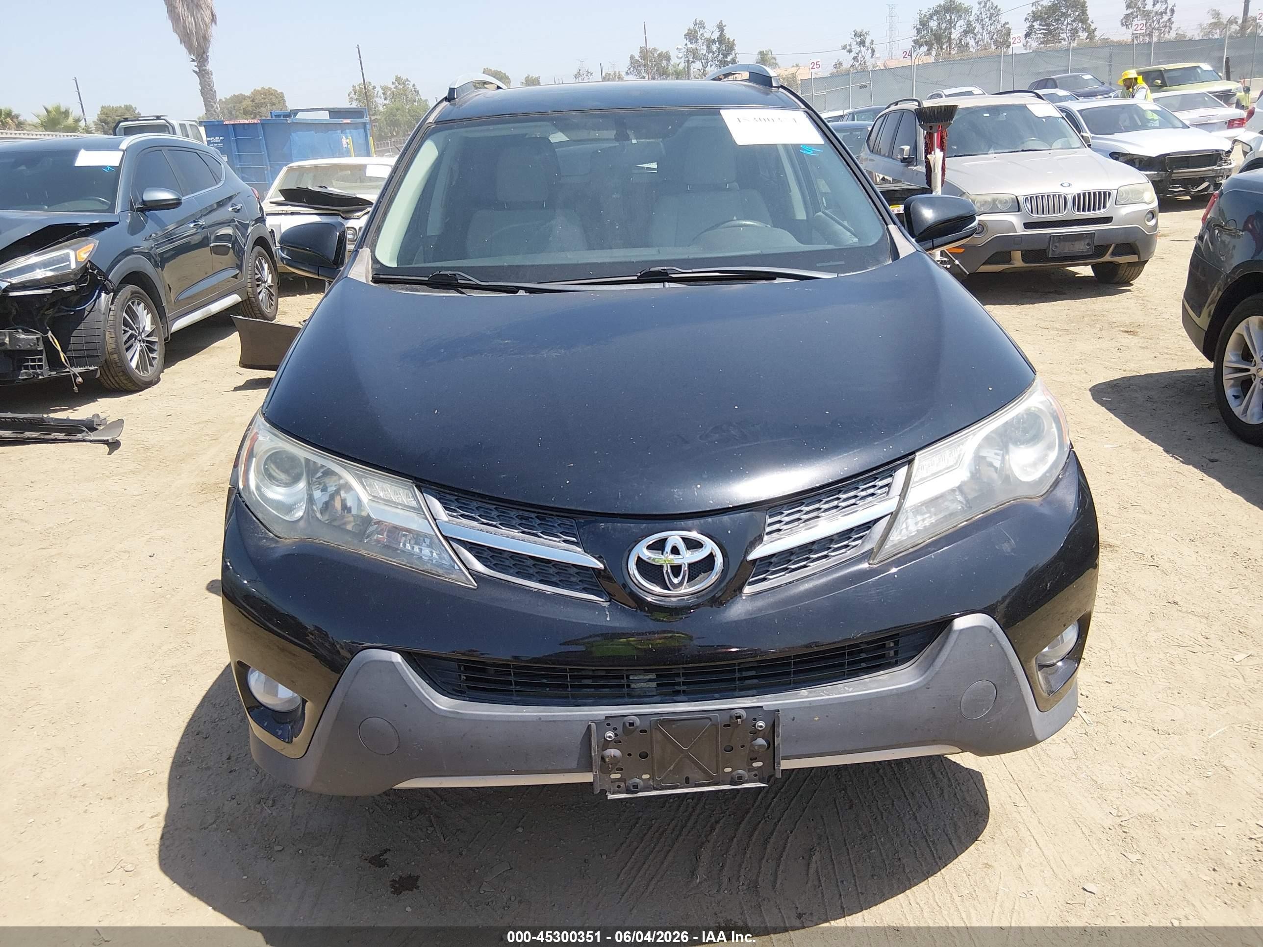 2015 Toyota Rav4 Xle Черный vin: 2T3WFREV3FW178118