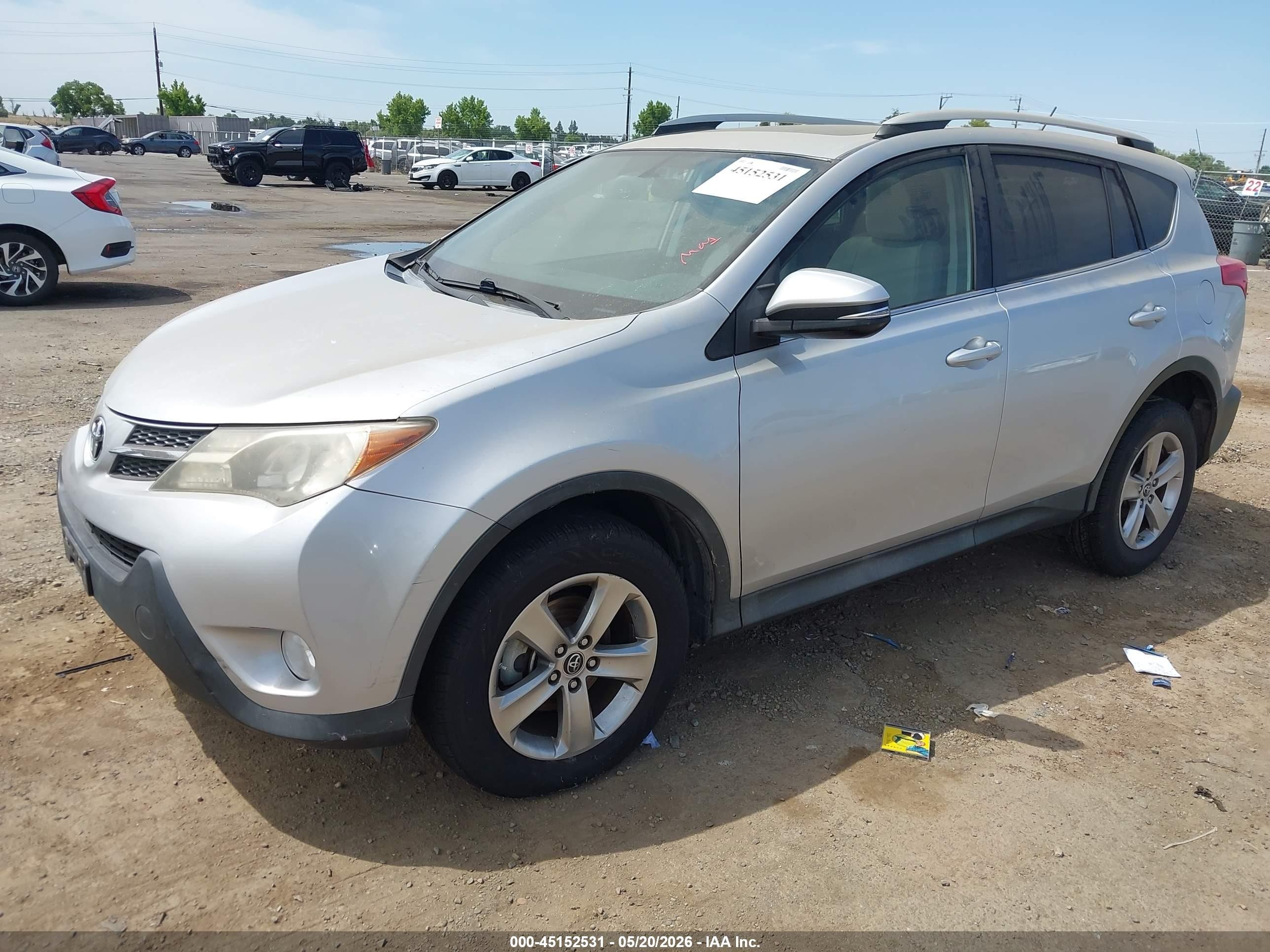 2015 Toyota Rav4 Xle Silver vin: 2T3WFREV3FW181536