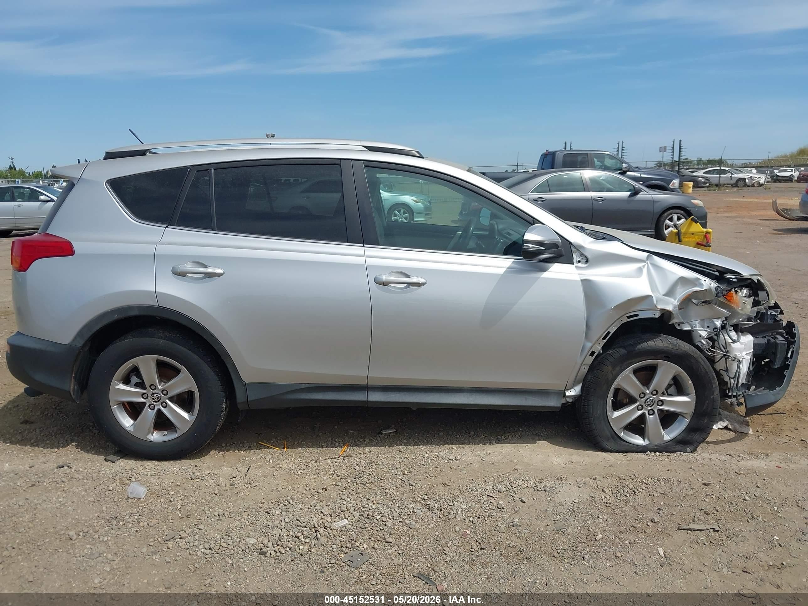 2015 Toyota Rav4 Xle Silver vin: 2T3WFREV3FW181536