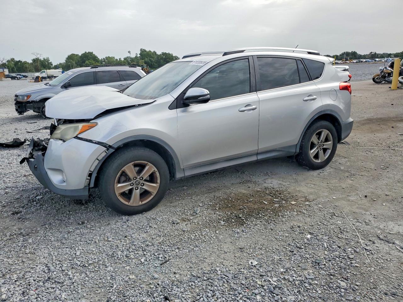 2015 Toyota Rav4 Xle Silver vin: 2T3WFREV3FW193623