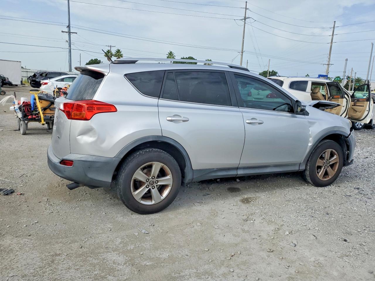2015 Toyota Rav4 Xle Silver vin: 2T3WFREV3FW193623