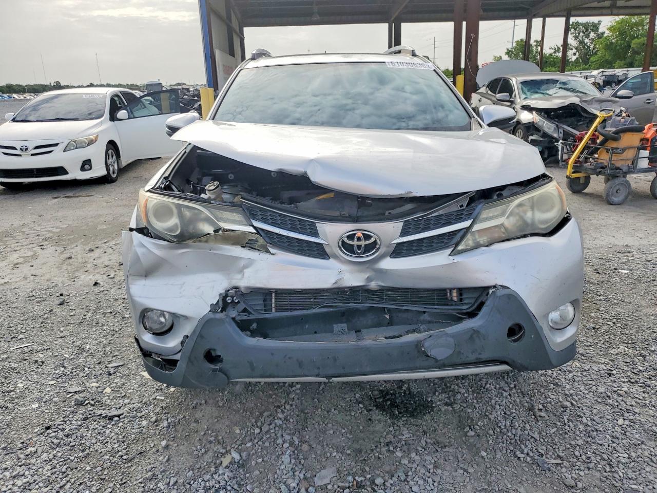 2015 Toyota Rav4 Xle Silver vin: 2T3WFREV3FW193623