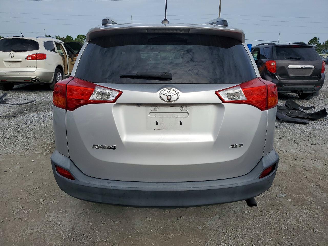 2015 Toyota Rav4 Xle Silver vin: 2T3WFREV3FW193623