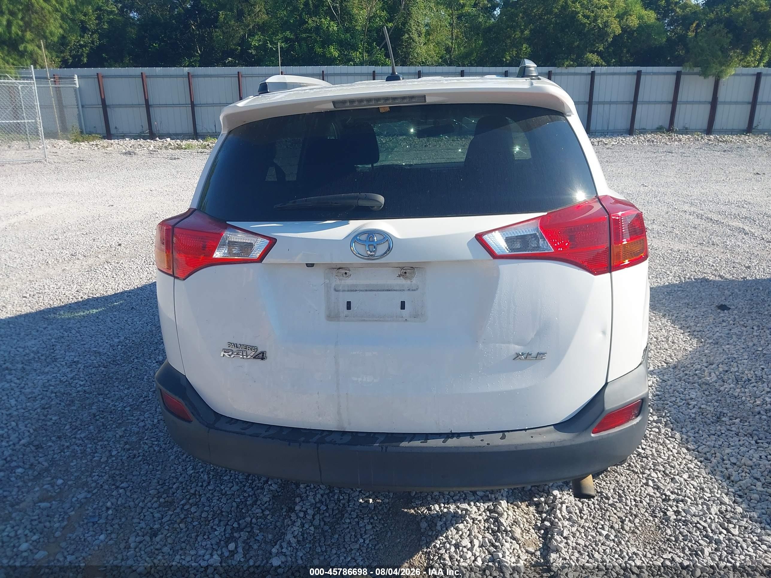 2015 Toyota Rav4 Xle White vin: 2T3WFREV3FW199356