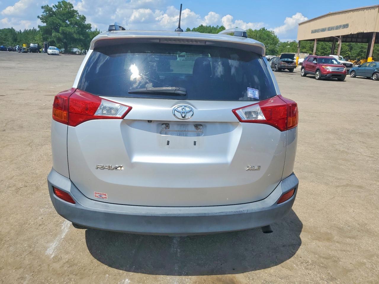 2015 Toyota Rav4 Xle Серебряный vin: 2T3WFREV3FW215653
